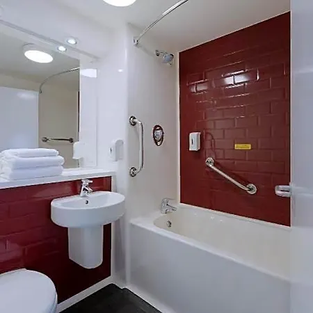 Hotell Travelodge 3*