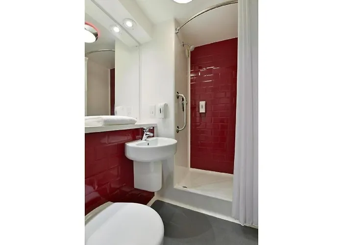 Travelodge Отель Брадфорд